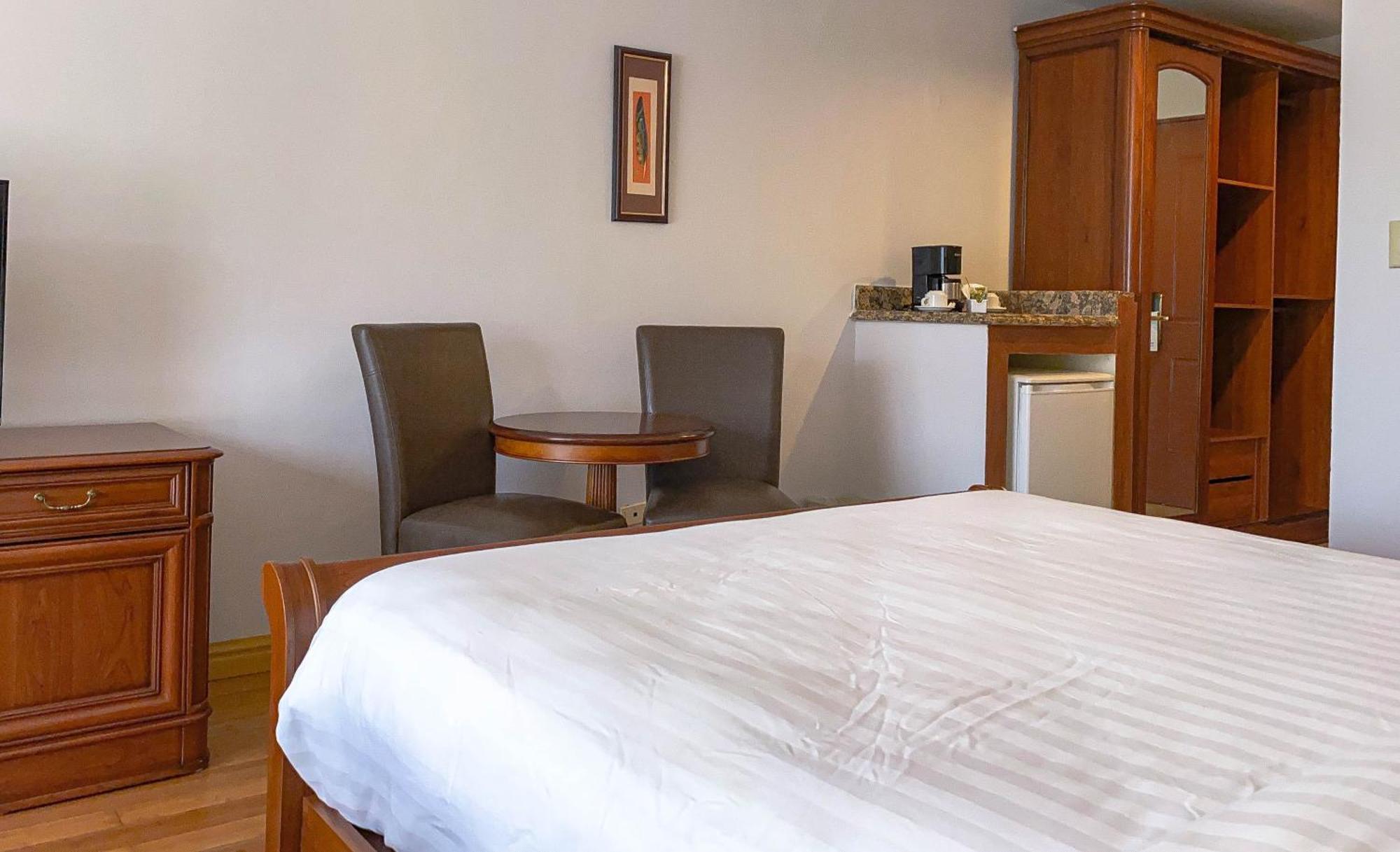 Hotel Valle Del Rio 보케테 객실 사진